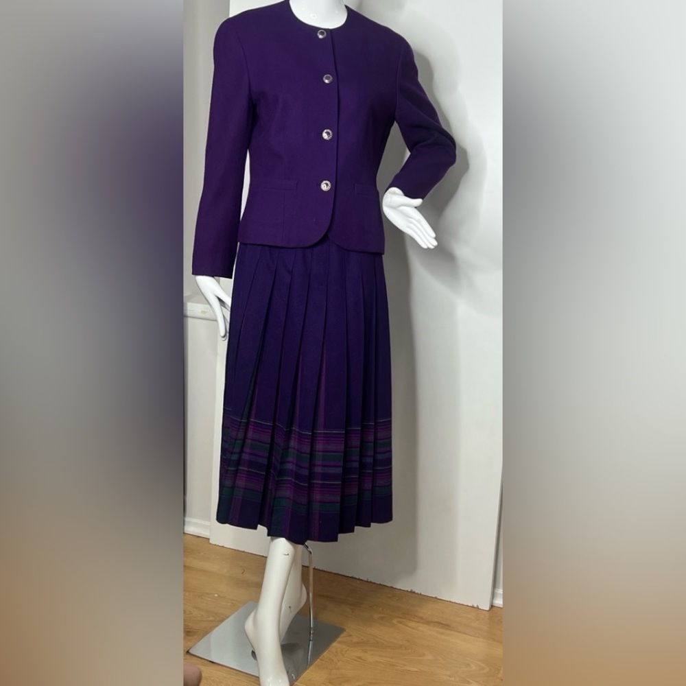 Pendleton Sz 8 Purple 2 Piece Skirt and Jacket Set 100% Wool Made in USA